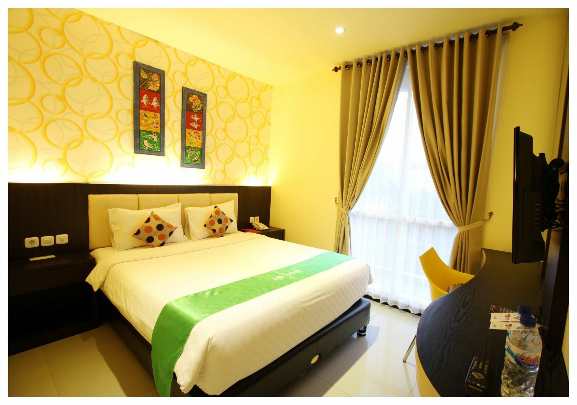 Tab Hotel Surabaya Exterior foto